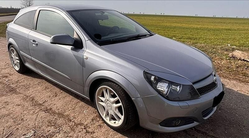Gebraucht Opel Astra GTC 170 PS (125 kW) 2005 Silber Kleinwagen