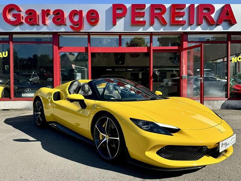 Gebraucht Ferrari 296 829 PS (609 kW) 2025 Gelb Cabrio