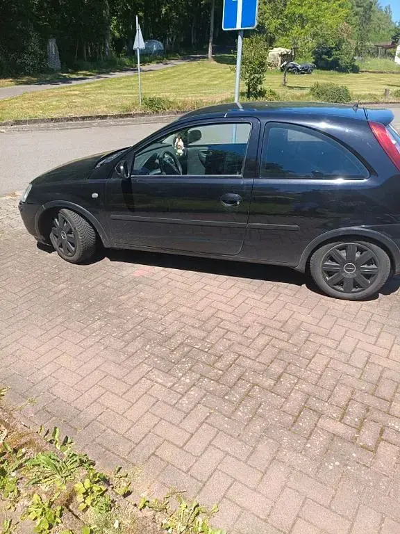Gebraucht Opel Corsa 75 PS (55 kW) 2004 Schwarz Kleinwagen