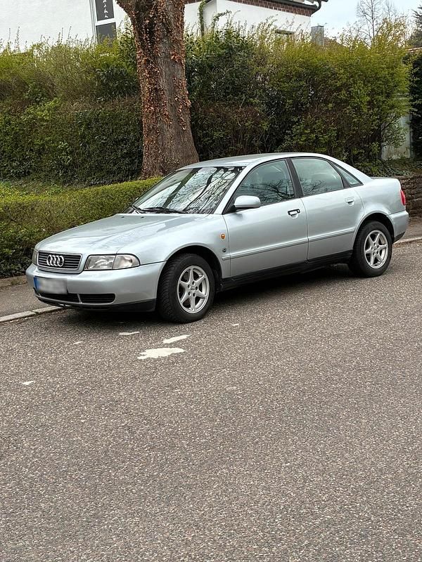 Gebraucht Audi A4 150 PS (110 kW) 1997 Silber Limousine