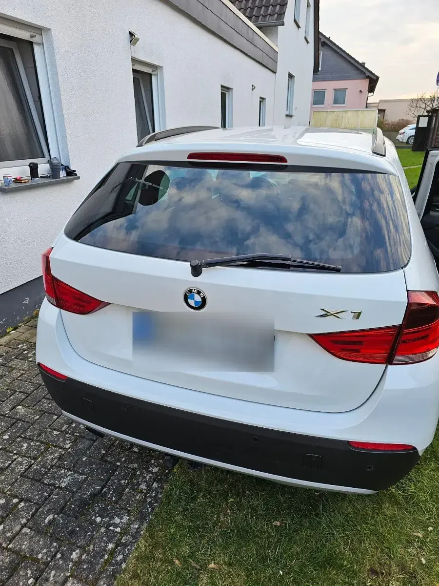 Używany BMW X1 150 KM (110 kW) 2012 Biały SUV