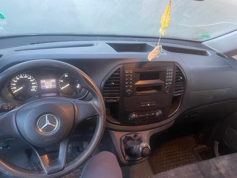 Gebraucht Mercedes Vito 114 PS (83 kW) 2017 Weiß Van