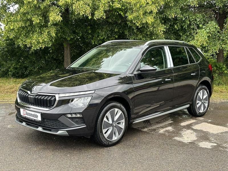 Schwarz Neu 2025 Skoda 105 Limousine | 29.215 € - Bild 1/4