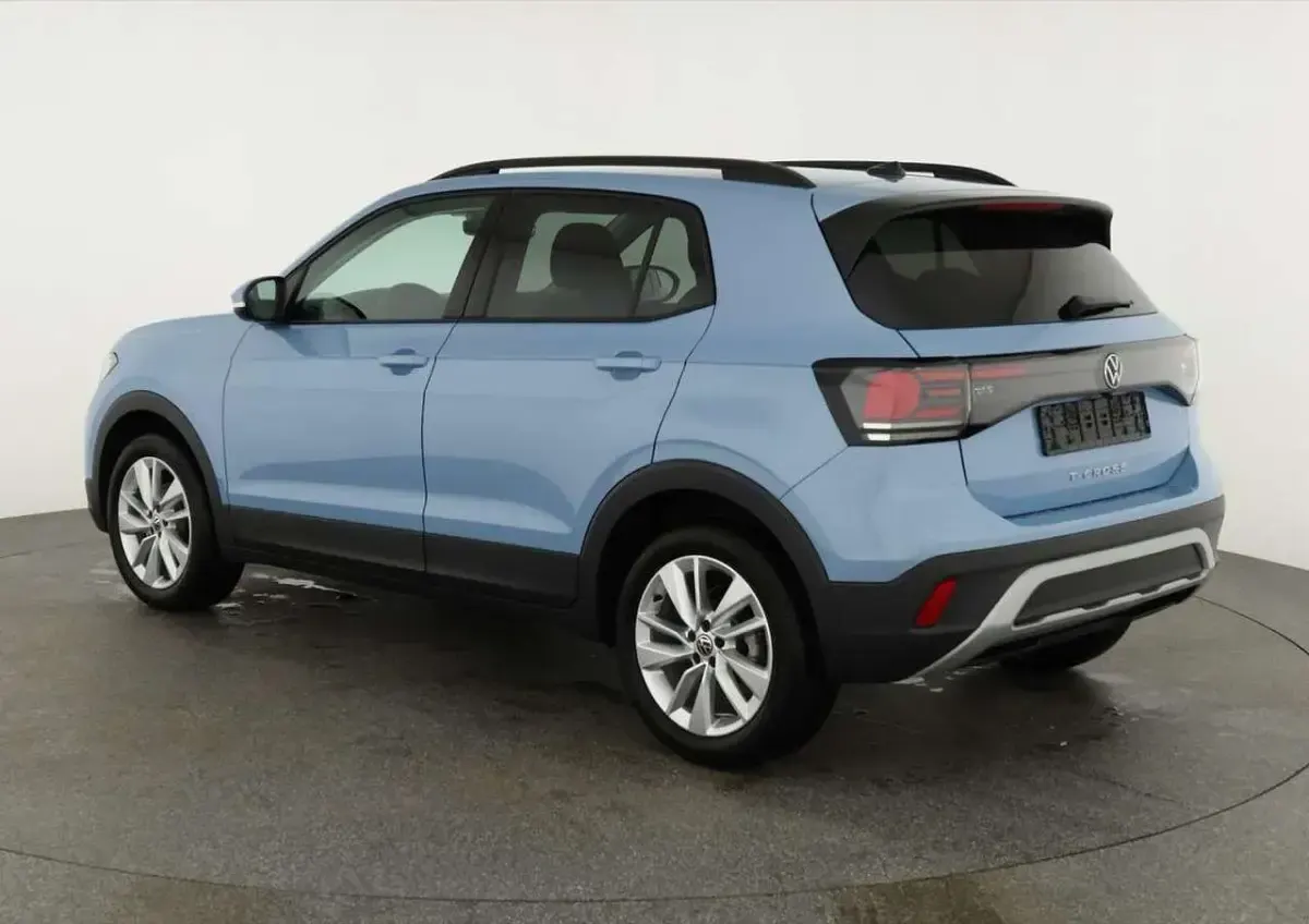 Neu VW T-Cross Life 116 PS (85 kW) 2025 Clear blue metallic SUV