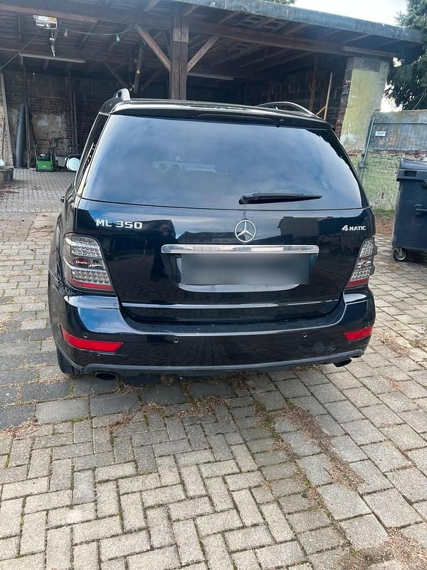 Gebraucht Mercedes ML350 272 PS (200 kW) 2009 Schwarz SUV