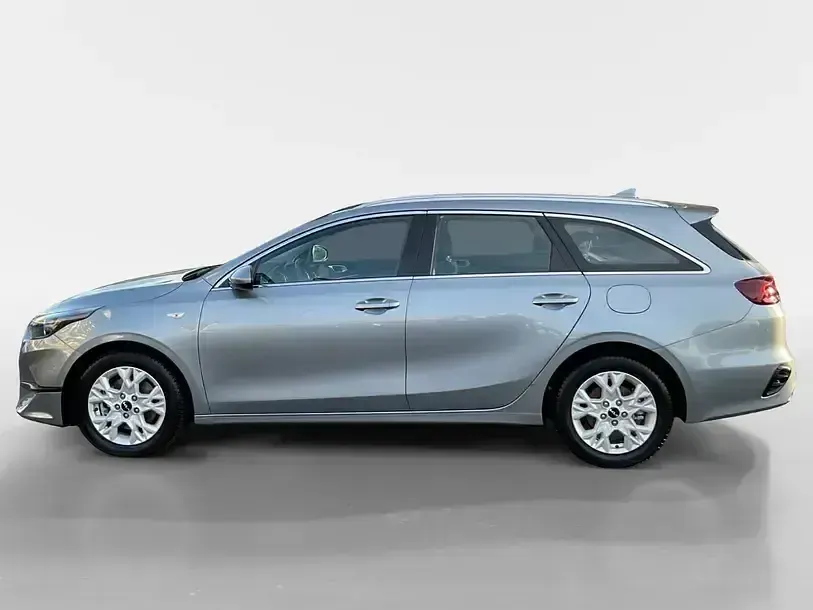 Gebraucht Kia Ceed 140 PS (102 kW) 2025 Silber Kleinwagen