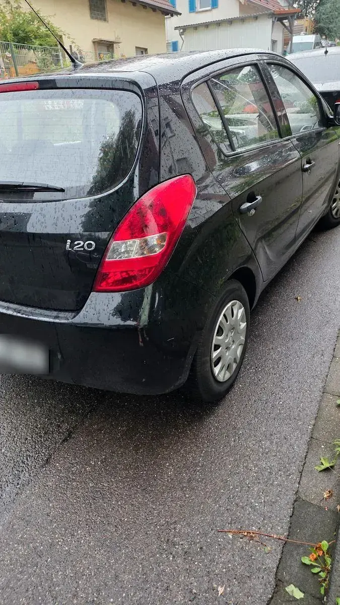 Gebraucht Hyundai i20 Classic 77 PS (56 kW) 2012 Schwarz Kleinwagen