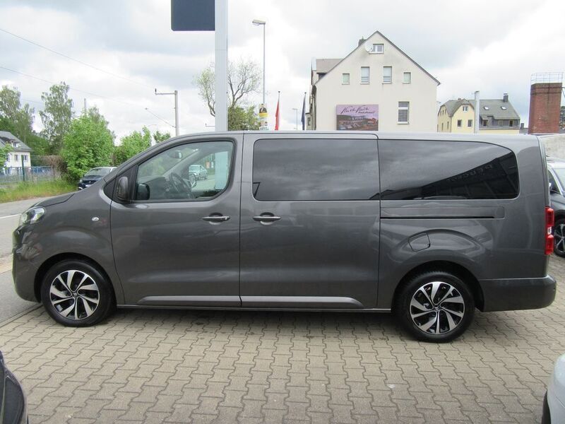 Gebraucht Citroën Spacetourer Shine 144 PS (105 kW) 2021 Platiniumgrau Van / Kleinbus