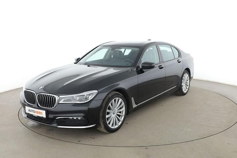 Second-hand BMW 730 265 CP (194 kW) 2016 Negru Berlinǎ