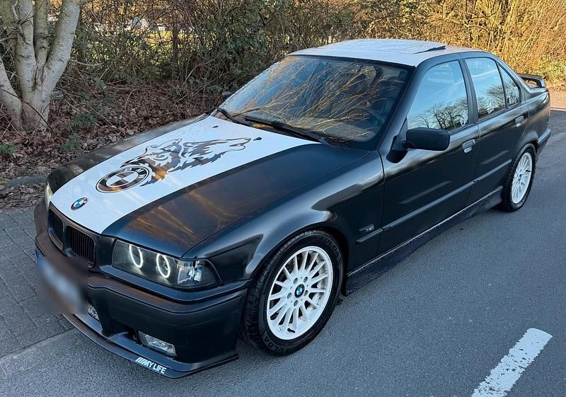 Gebraucht BMW 316 102 PS (75 kW) 1994 Schwarz Limousine
