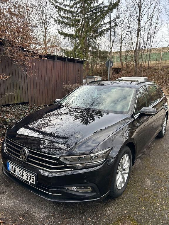 Gebraucht VW Passat Business 150 PS (110 kW) 2020 Schwarz Kombi