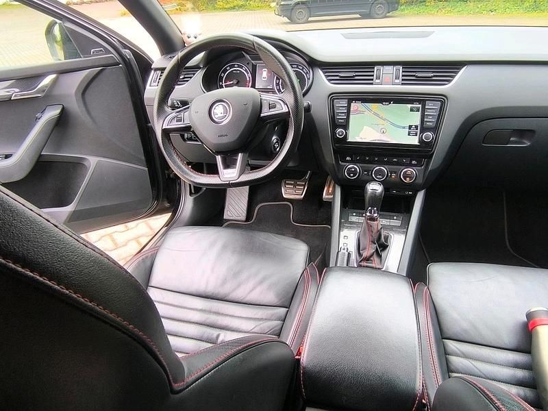 Gebraucht Skoda Octavia vRS 220 PS (161 kW) 2016 Schwarz Kleinwagen