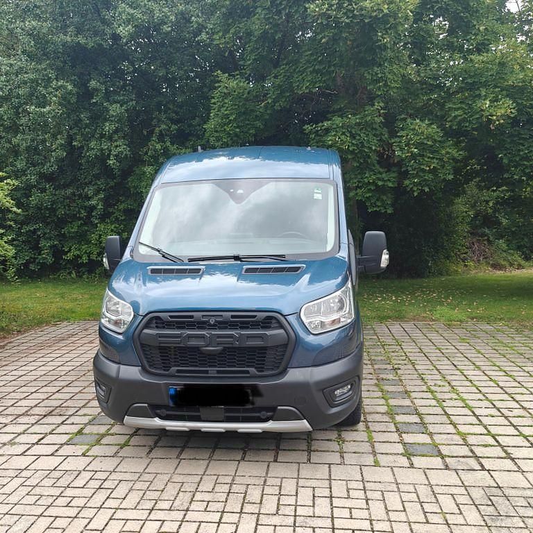 Blau Gebraucht 2020 Ford Transit Trend Kombi | 34.900 € (Superpreis) - Bild 1/4