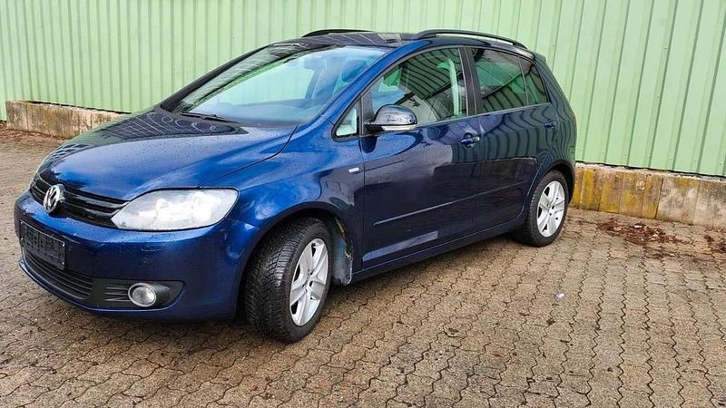 Gebraucht VW Golf VII Match 105 PS (77 kW) 2012 Blau Kombi