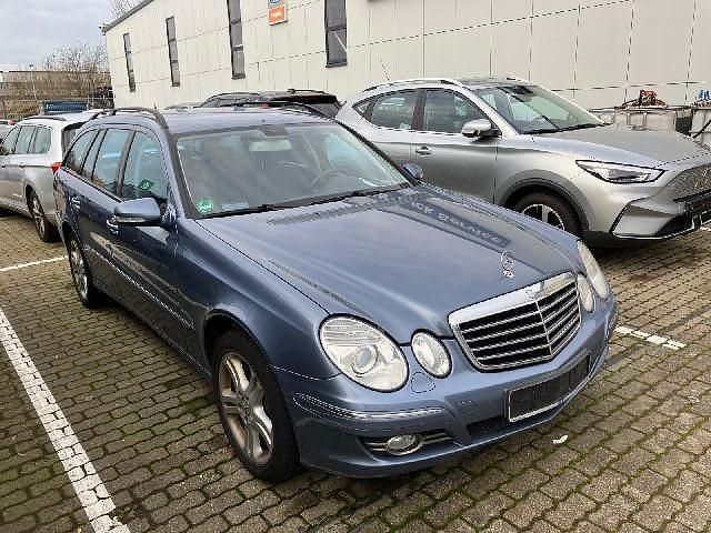 Gebraucht Mercedes E320 Avantgarde 224 PS (164 kW) 2007 Blau Kombi