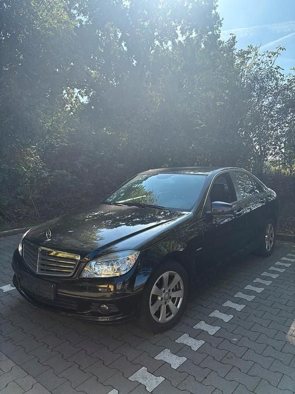 Schwarz Gebraucht 2009 Mercedes C180 Limousine | 4.999 € (Guter Preis) - Bild 1/4