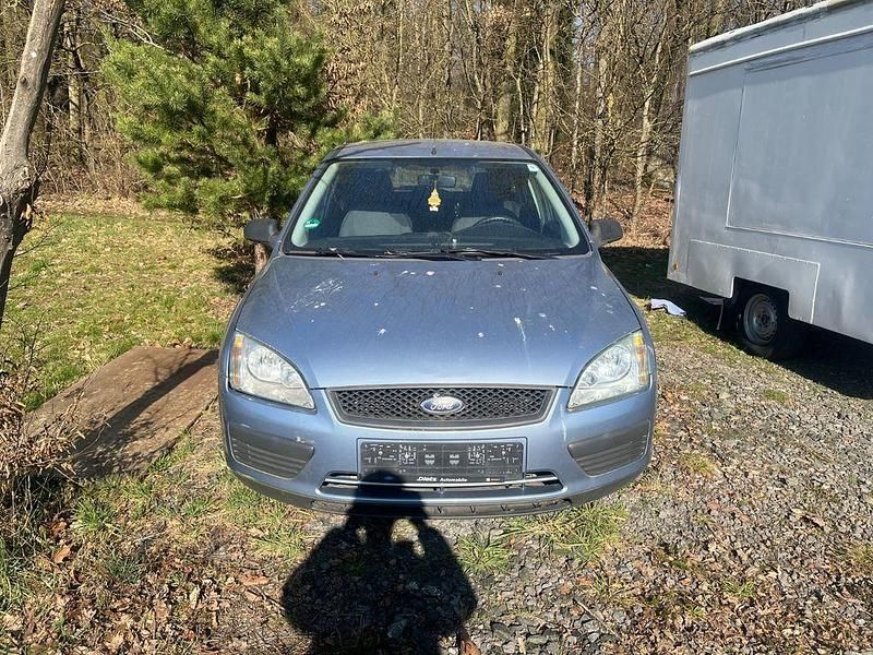 Gebraucht Ford Focus 125 PS (91 kW) 2006 Blau Limousine