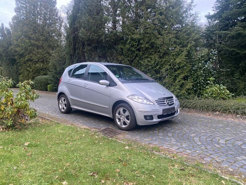 Silber Gebraucht 2005 Mercedes A170 Limousine | 2.950 € (Etwas zu teuer) - Bild 1/4