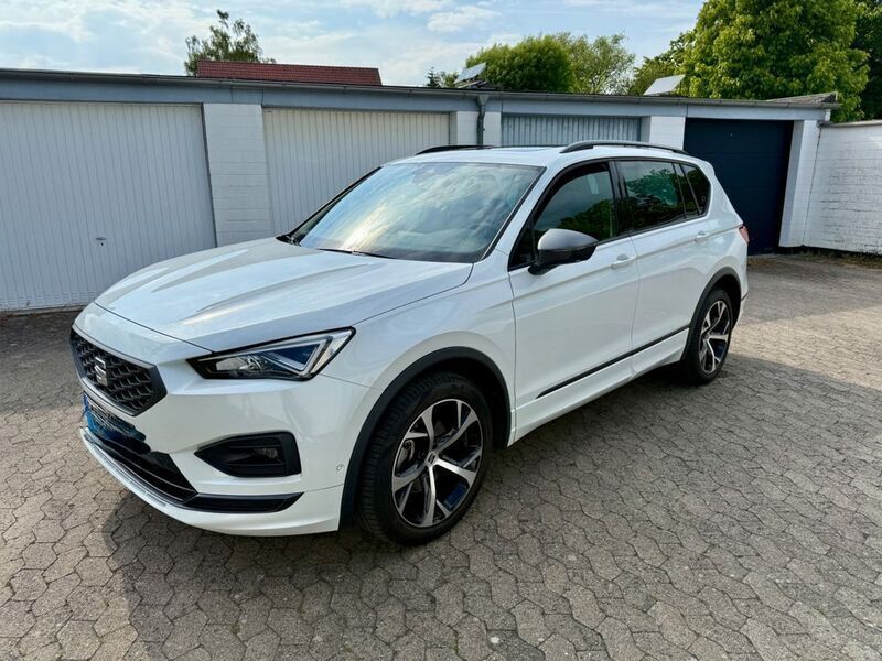 Weiß Gebraucht 2021 Seat Tarraco FR SUV | 31.600 € (Fairer Preis) - Bild 1/4