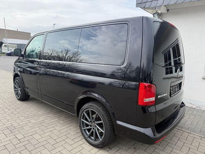 Gebraucht VW Multivan 179 PS (131 kW) 2015 Schwarz Van