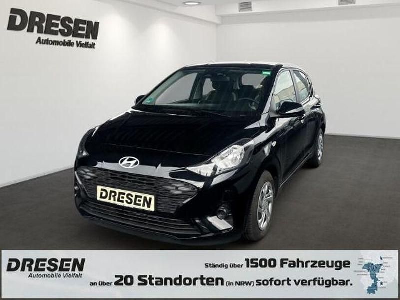 Gebraucht Hyundai i10 Select 63 PS (46 kW) 2025 Schwarz Kleinwagen