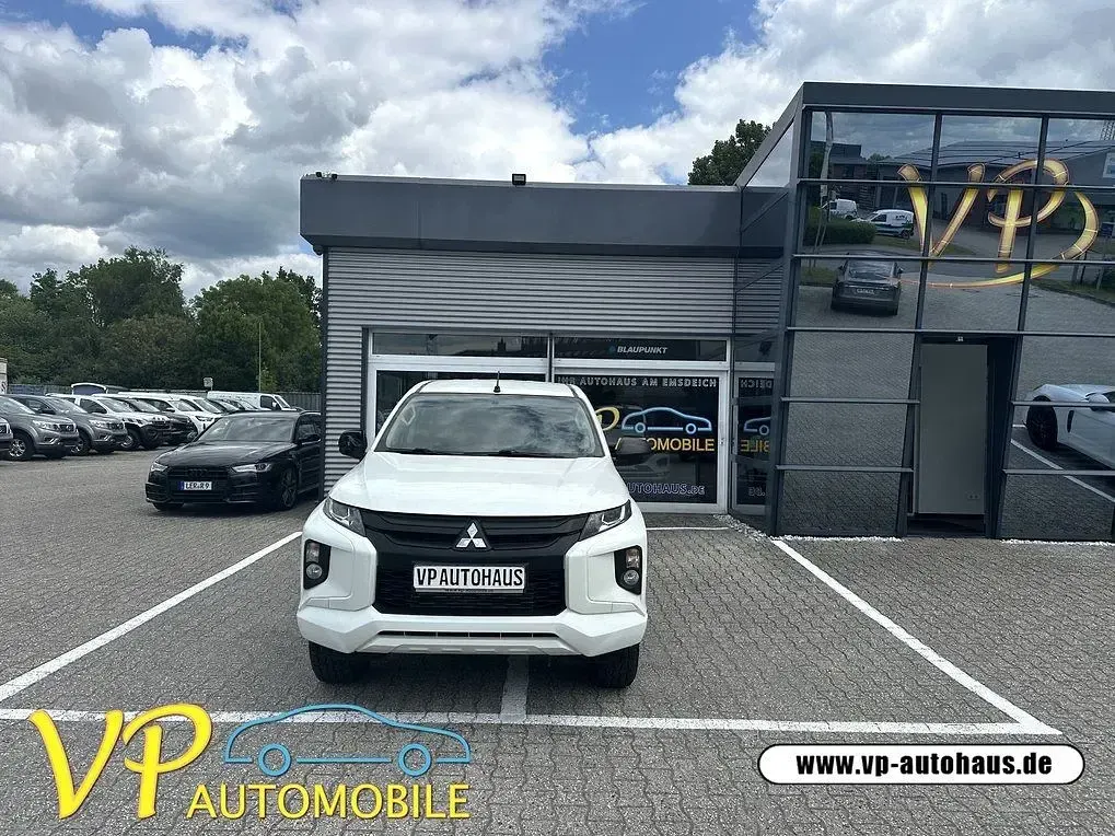 Gebraucht Mitsubishi L200 Basis 150 PS (110 kW) 2021 Weiß Pickup