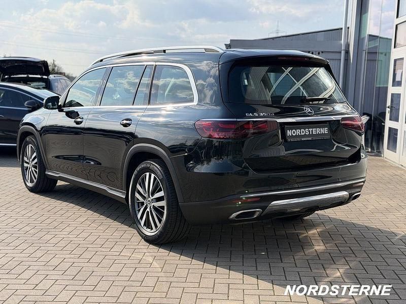 Gebraucht Mercedes GLS350 313 PS (230 kW) 2025 Smaragdgruen  lack SUV