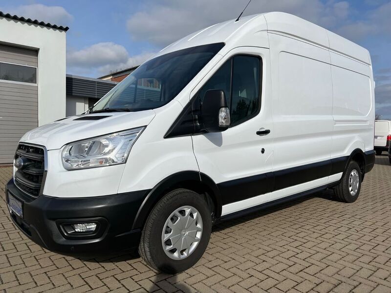 Weiß Gebraucht 2022 Ford Transit Trend Limousine | 25.900 € (Fairer Preis) - Bild 1/4