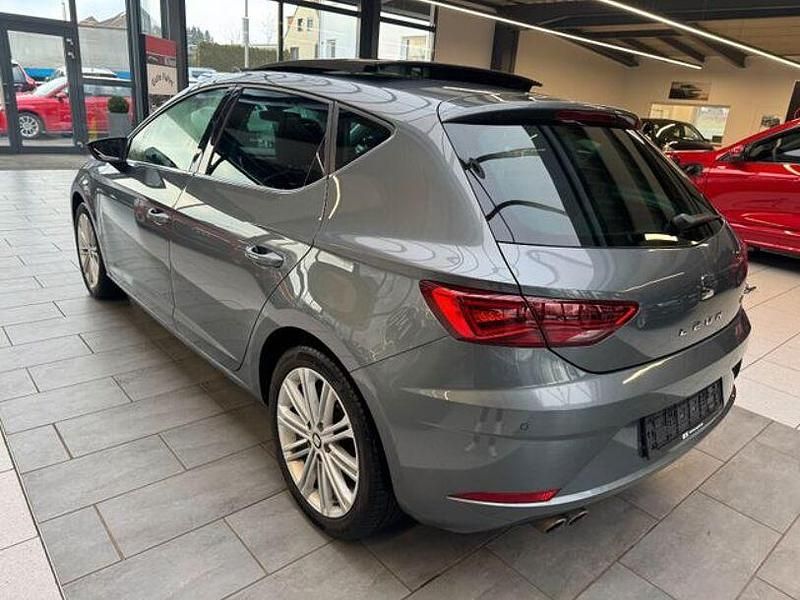 Gebraucht Seat Leon XCELLENCE 166 PS (122 kW) 2017 Grau Limousine