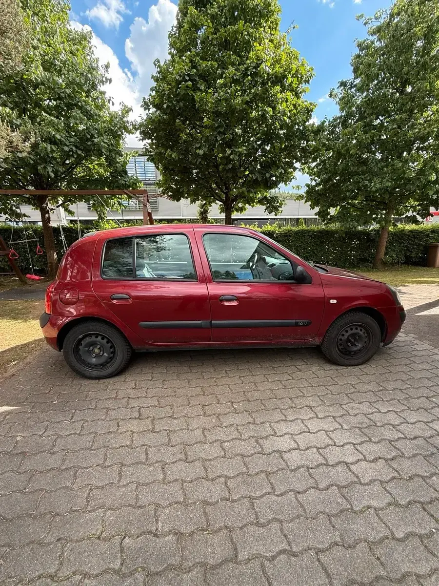 Gebraucht Renault Clio 75 PS (55 kW) 2003 Rot Kleinwagen