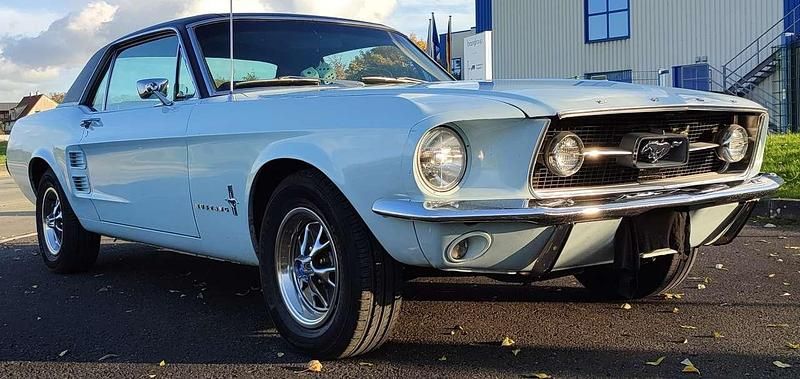 Blau Gebraucht 1967 Ford Mustang Coupé | 33.900 € - Bild 1/4