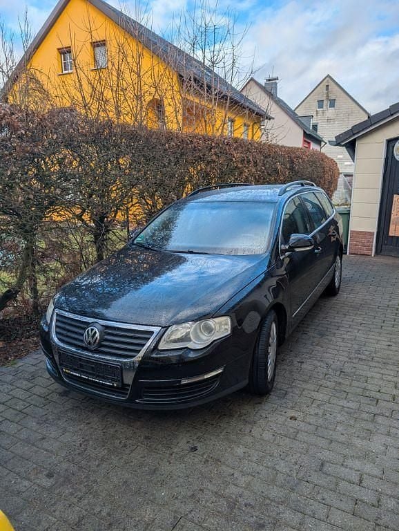 Schwarz Gebraucht 2009 VW Passat Sportline Limousine | 3.100 € (Guter Preis) - Bild 1/4