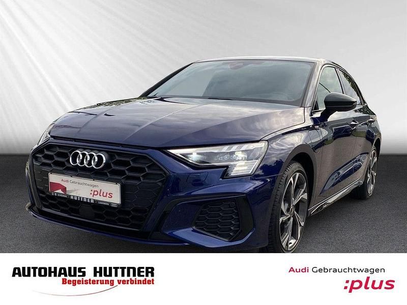 Navarrablau metallic Gebraucht 2023 Audi A3 Sportback e-tron S-Line Kleinwagen | 33.836 € (Teuer) - Bild 1/4