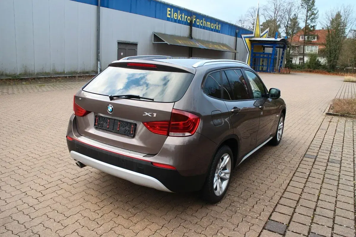 Gebraucht BMW X1 xLine 143 PS (105 kW) 2014 Braun SUV
