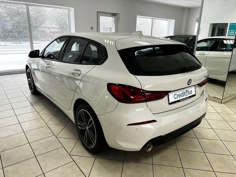 Gebraucht BMW 116 Sport Line 109 PS (80 kW) 2021 Weiß Kleinwagen