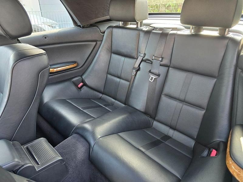 Gebraucht BMW 318 Cabriolet 143 PS (105 kW) 2002 Silber Cabrio