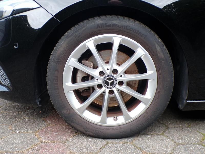 Gebraucht Mercedes A200 Progressive 163 PS (119 kW) 2018 Schwarz