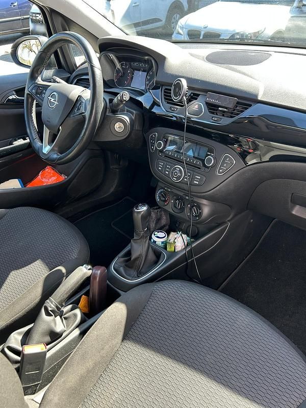 Second-hand Opel Corsa Active 90 CP (66 kW) 2017 Gri Hatchback