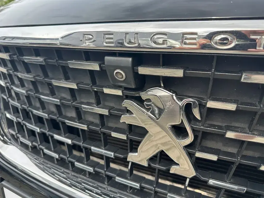 Gebraucht Peugeot 5008 Allure 131 PS (96 kW) 2018 Schwarz SUV