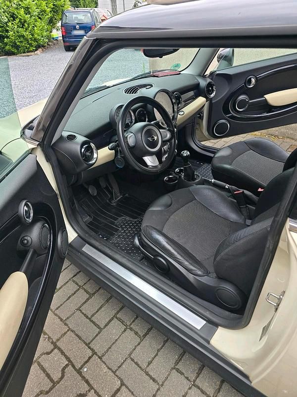 Second-hand Mini Cooper 120 CP (88 kW) 2008 Andere farben Hatchback
