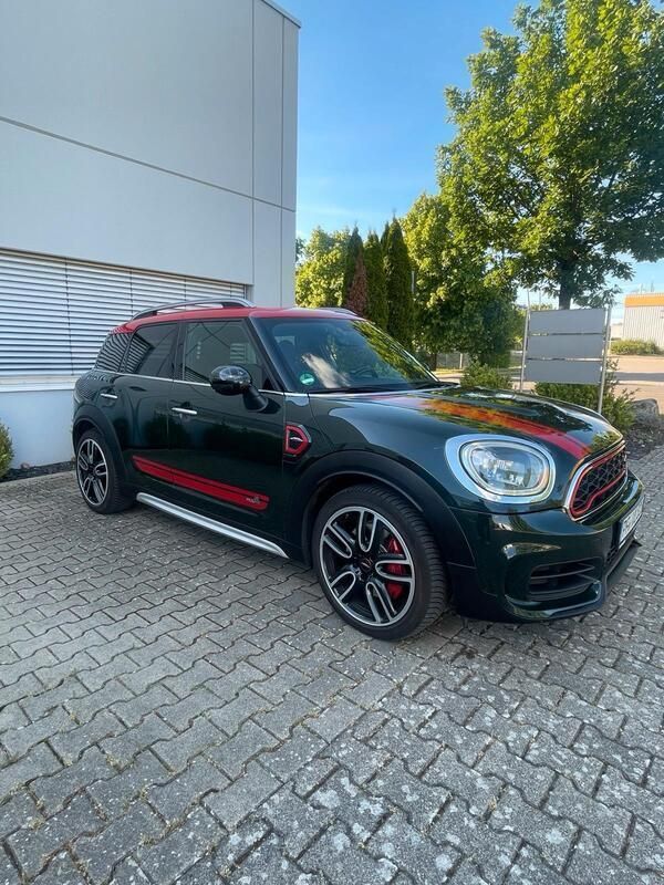 Grün Gebraucht 2017 Mini John Cooper Works Countryman SUV | 20.900 € (Fairer Preis) - Bild 1/4
