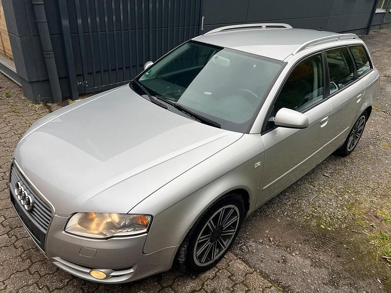 Grau Gebraucht 2006 Audi A4 Sport Kombi | 1.990 € (Fairer Preis) - Bild 1/4