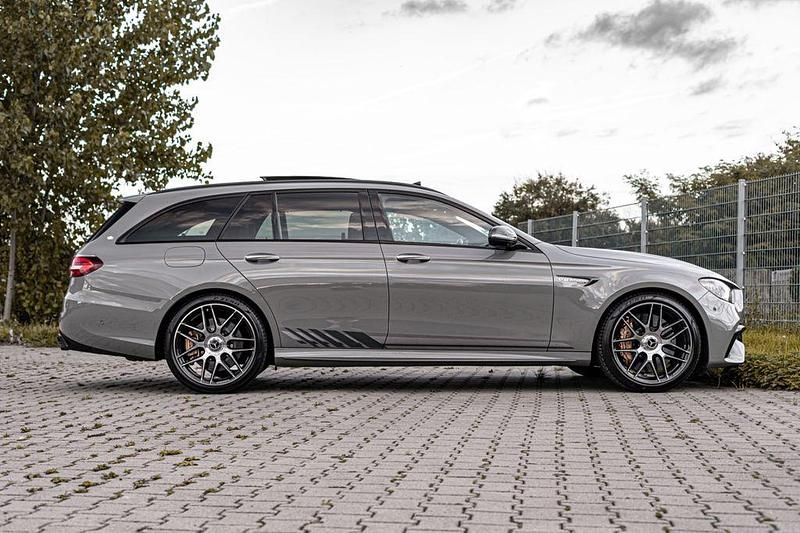 Gebraucht Mercedes E63S AMG 612 PS (450 kW) 2023 Grau Limousine