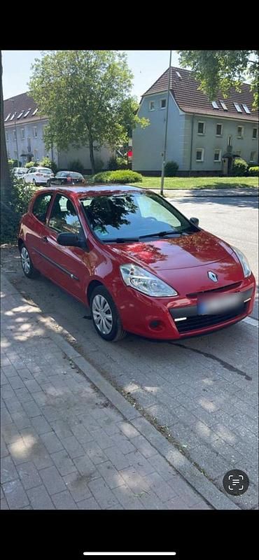 Rot Gebraucht 2012 Renault Clio III Kleinwagen | 3.250 € (Fairer Preis) - Bild 1/4