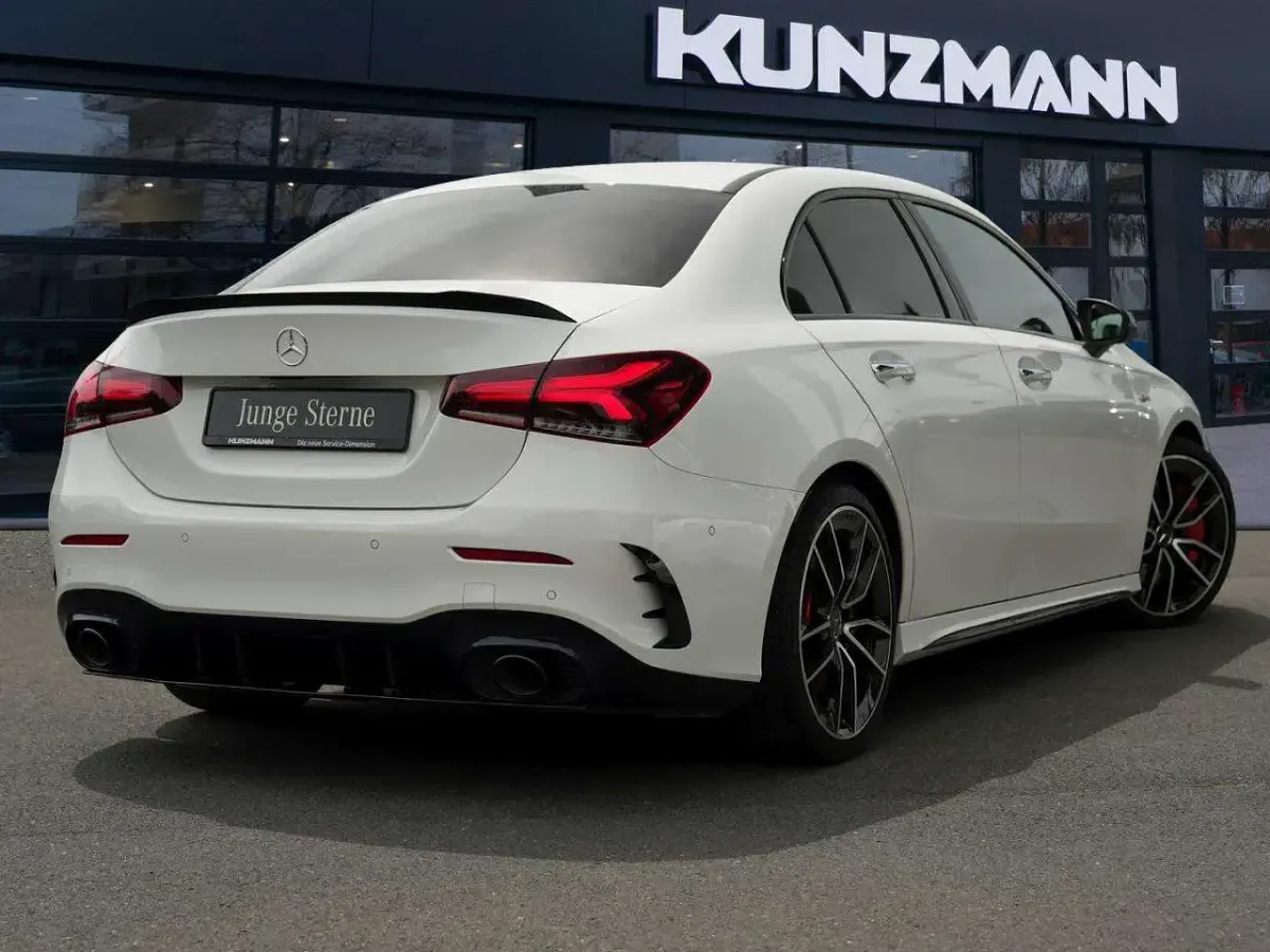 Gebraucht Mercedes A35 AMG AMG 306 PS (225 kW) 2022 Unilack polarweiß Limousine
