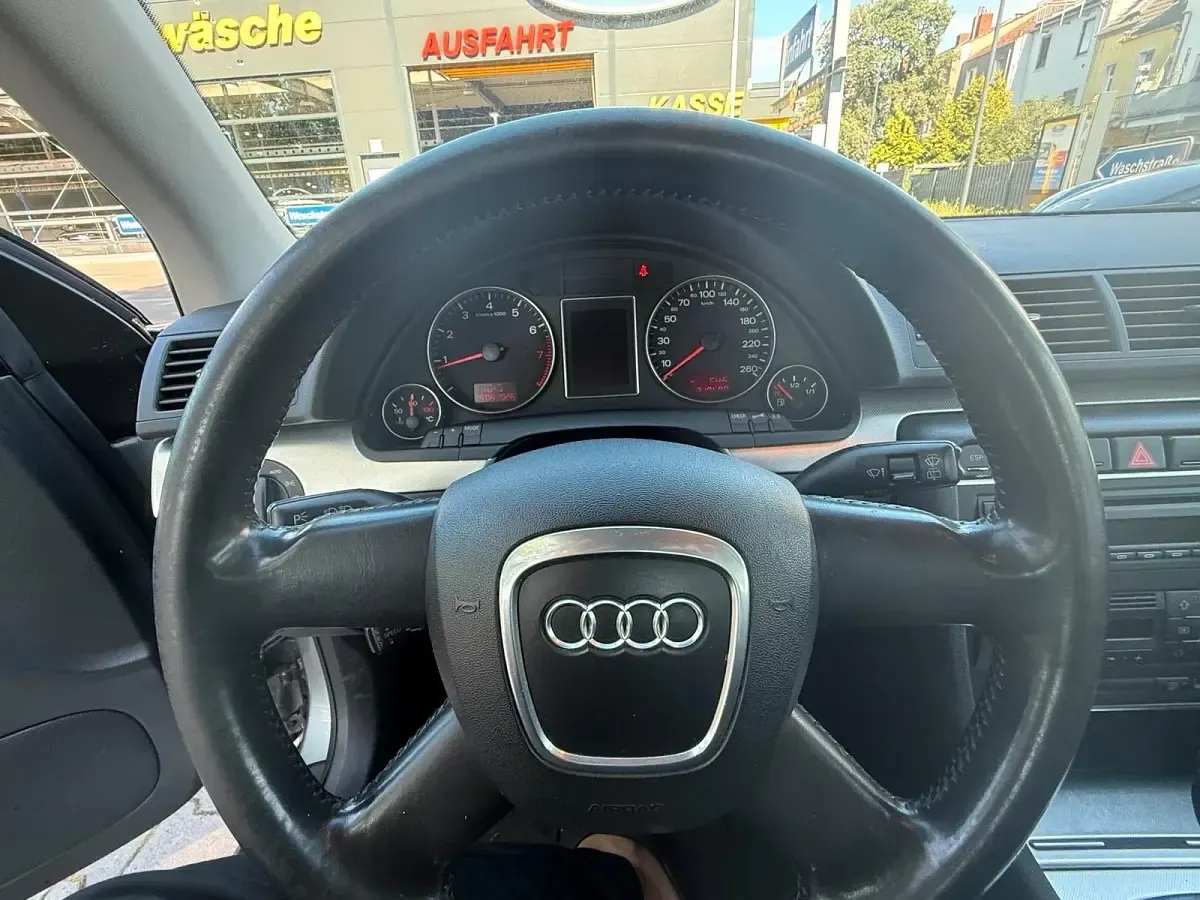 Gebraucht Audi A4 131 PS (96 kW) 2006 Grau Limousine