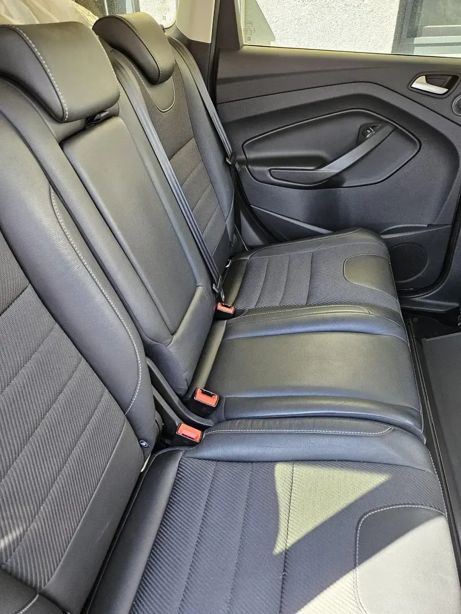 Gebraucht Ford Kuga 180 PS (132 kW) 2016 Grau SUV