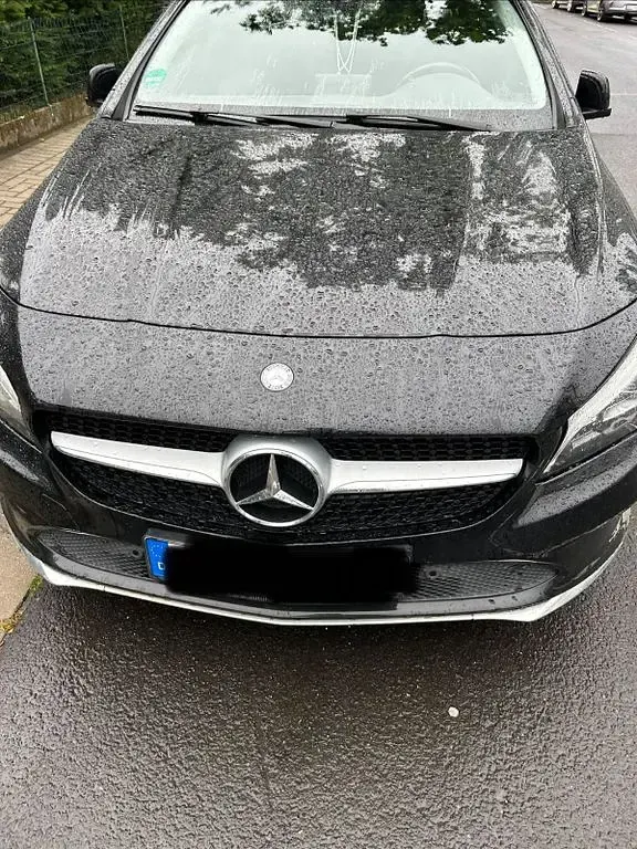 Gebraucht Mercedes CLA180 122 PS (89 kW) 2016 Schwarz Coupé
