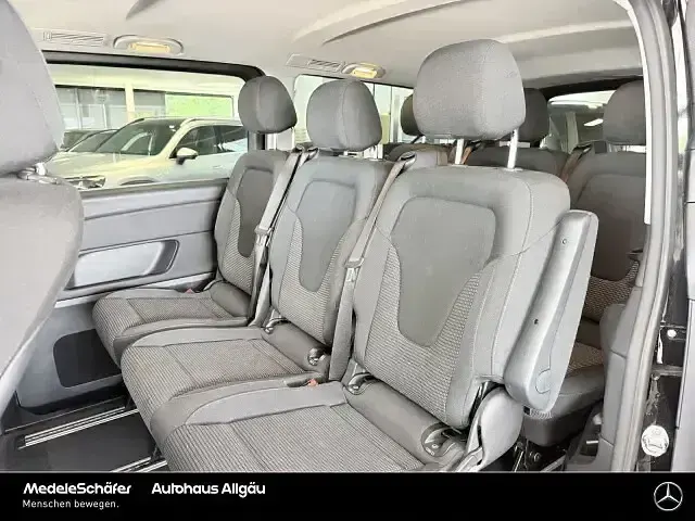 Gebraucht Mercedes V250 190 PS (139 kW) 2025 Obsidianschwarz Van / Kleinbus