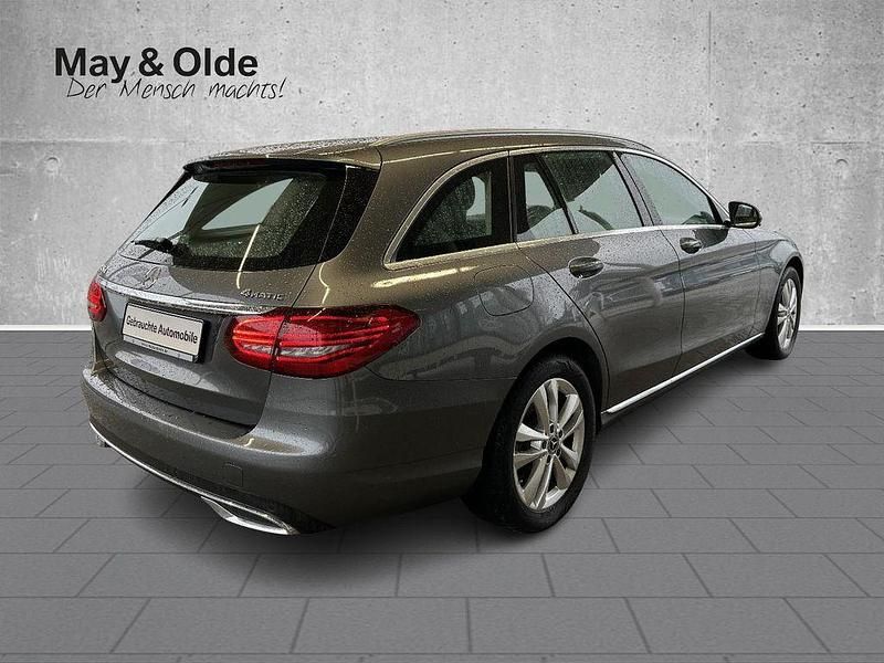 Gebraucht Mercedes C220 Avantgarde 194 PS (142 kW) 2018 Grau Kombi